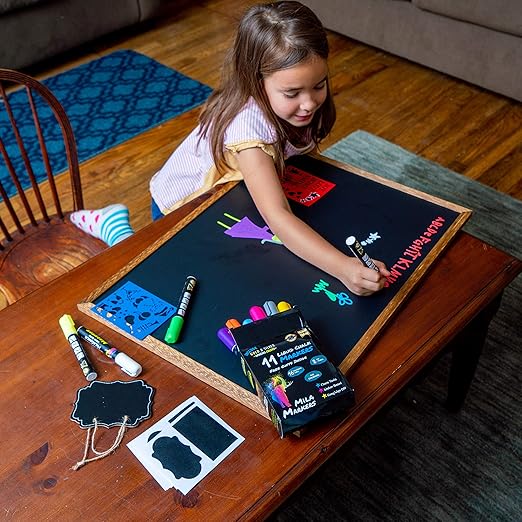 11 spalvų markerių rinkinys su aksesuarais