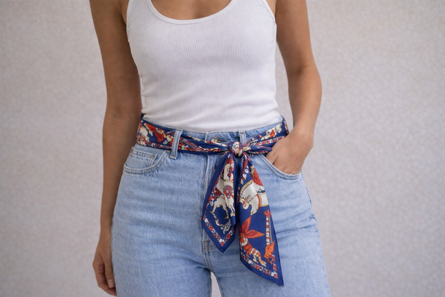 Skarelės, 65x65 cm.